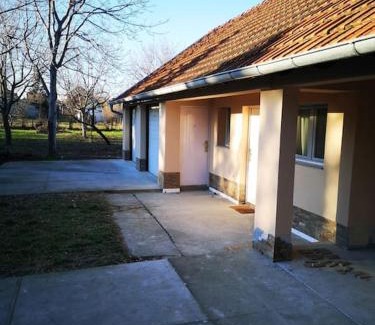 Kac Apartment | Cozy apartment for short term rent.