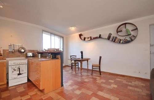 Bonnieux Apartment | Cozy Apartment In Bonnieux With Kitchen