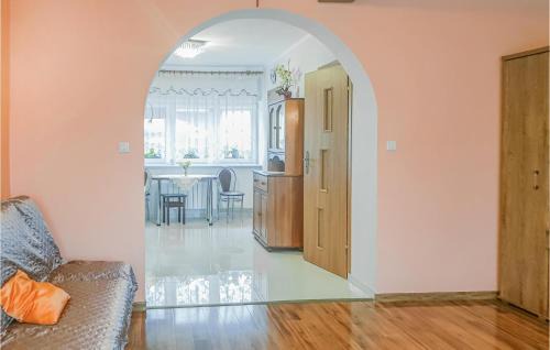 Drawno Apartment | Cozy Apartment In Dominikowo With Wifi