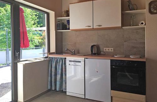 Waldbrunn Apartment | Cozy Apartment in Ellar with Garden