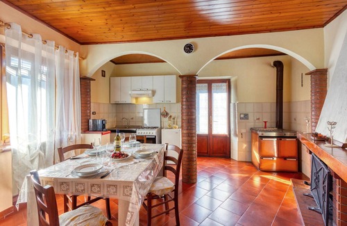 Gioviano Apartment | Cozy apartment in Gioviano -LU-