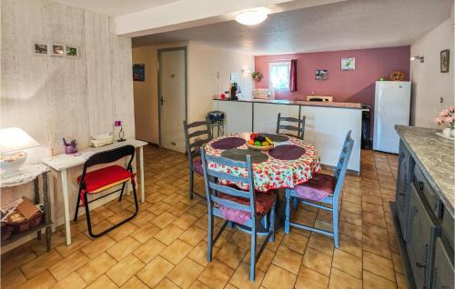 Loupian Apartment | Cozy Apartment In Loupian With Wifi