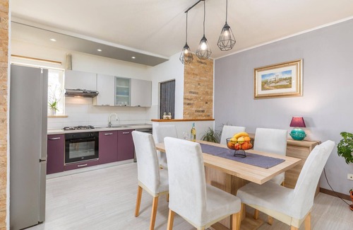 Kurili Apartment | Cozy apartment in Pilkovici with WiFi