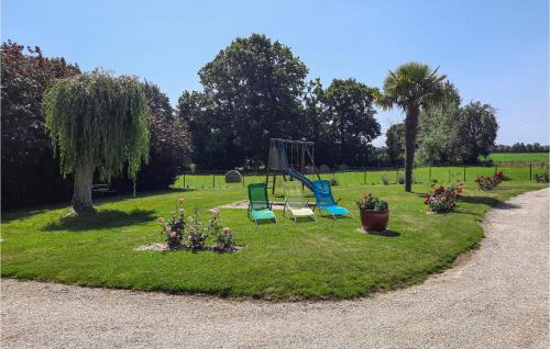 Roz-Landrieux Apartment | Cozy Apartment In Roz-Landrieux