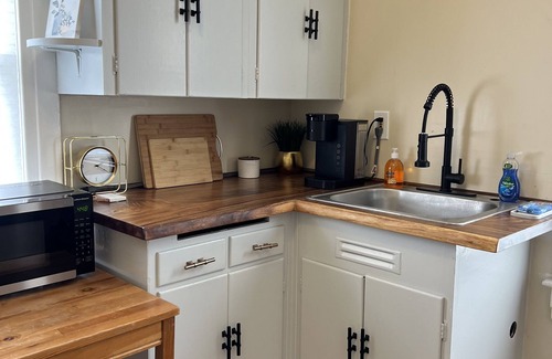 Roseburg Apartment | Cozy apartment in Roseburg