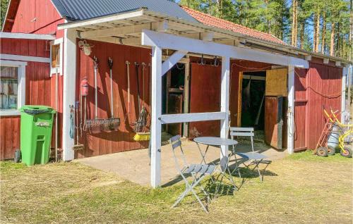 Skarblacka Apartment | Cozy Apartment In Skärblacka With Wifi