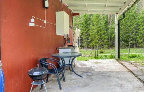 Skarblacka Apartment | Cozy Apartment In Skärblacka With Wifi
