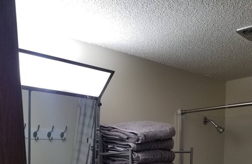 Goddard Apartment | Cozy Apartment in the heart of Goddard