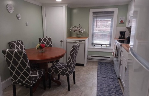 Mahanoy City House | Cozy apartment in Mahanoy City, PA - near Locust Lake, Hazleton and Pottsville