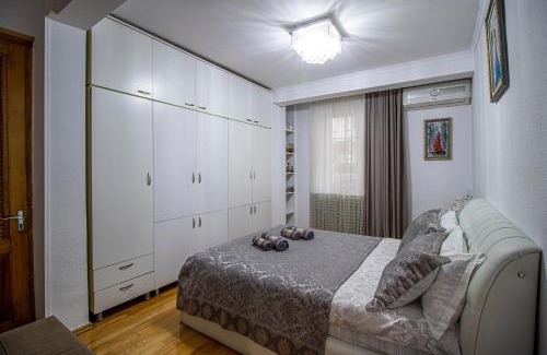 Vera Apartment | Cozy Apartment on Kostava