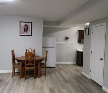 Argyle Apartment | Cozy Apartment Unit