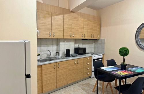 Ano Patisia House | Cozy apartment with Balcony and Fast Wifi in awesome Athens