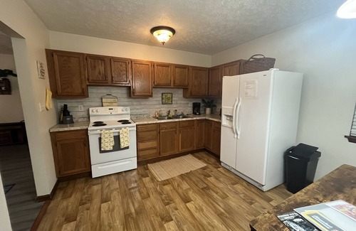 Mount Gay Apartment | Cozy Apartment with onsite restaurant in Logan WV Close to Hatfield McCoy Trail