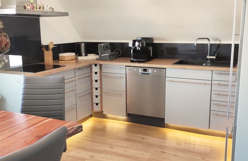 Kilianstadten Apartment | Cozy apartment with outdoor terrace + barbecue area between Taunus and Spessart