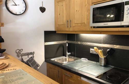 Meribel-Mottaret Apartment | Cozy apartment with terrace for 4 in Méribel Mottaret