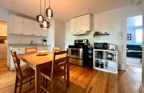 Saint-Jean-Baptiste Apartment | Cozy appartment in Saint-Jean-Baptiste