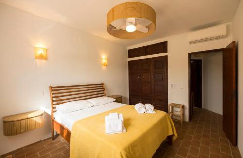 Vale de Covo Apartment | Cozy Beach Apartment W/Sea View, Free Parking & AC