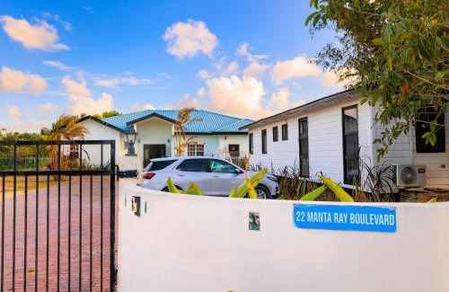 Ladyville House | Cozy Bed and Breakfast Studio Ladyville Airport BELIZE CITY