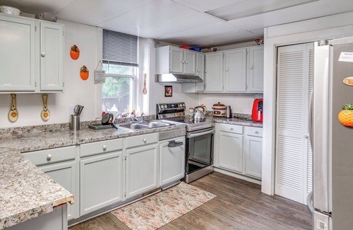 Chester Apartment | Cozy Berkshires Vacation Rental Near Hiking!