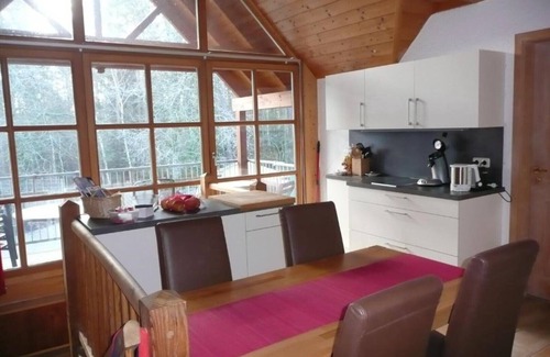 Pegnitz Apartment | Cozy bright large vacation apartment in a wooden house
