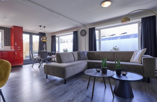 Kaatsheuvel House | Cozy bungalow with spa close to the Efteling