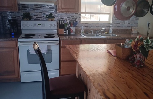 Eastland Cabin | Cozy cabin at Lake Leon. Perfect for fisherman or lake enthusiasts