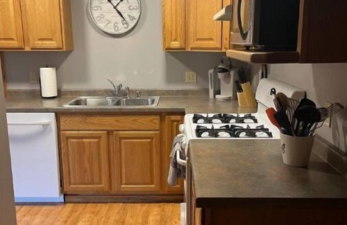 Warrens Condo | Cozy Cabin in Warrensnn