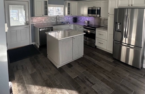 Big Rapids House | Cozy Cabin on Muskegon River - Fishing, Boating, Ferris U