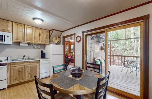 Boone Cabin | Cozy cabin retreat, private setting, surrounded by nature