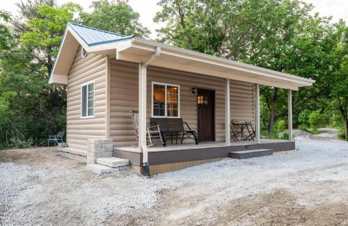 Miller Beach House | Cozy Cabin w Loft Grill Fire Pit
