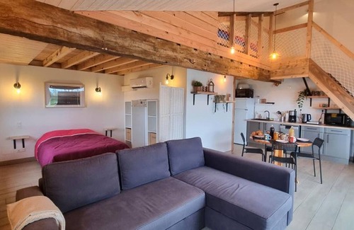 Pouilly-les-Feurs Cottage | Cozy cabin with private terrace in the Lyonnais hills, pet-friendly