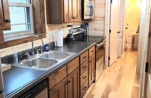 Rockbridge Cabin | Cozy cabin with hot tub and fire pit in the heart of hocking hills