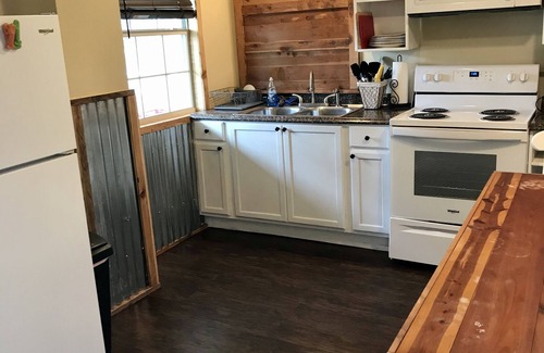 Theriot House | Cozy Cajun Two Bedroom