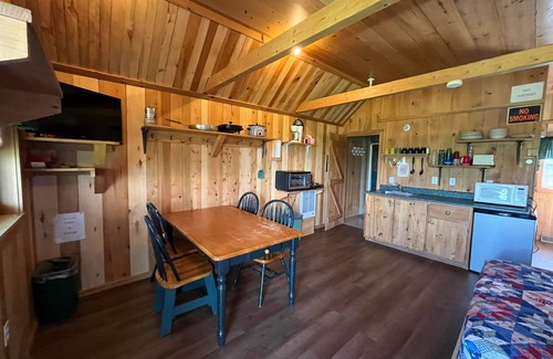 Fort Kent Cabin | Cozy Camp 2