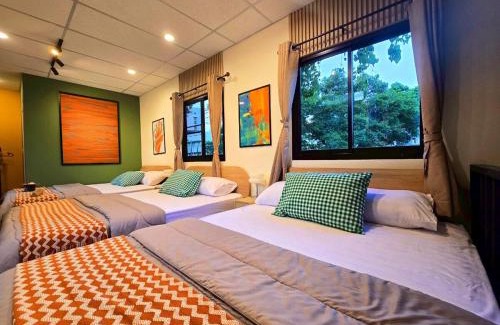 Talat Noi House | Cozy Canal House 1 min to MRT & Street Foods
