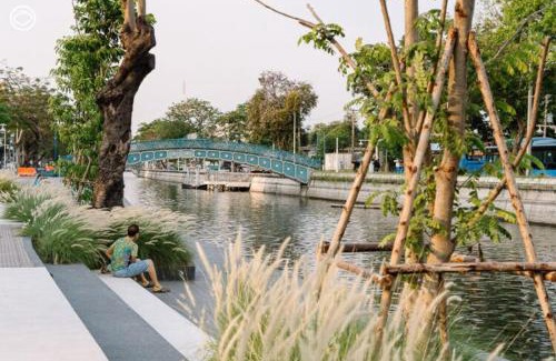 Talat Noi House | Cozy Canal House 1 min to MRT & Street Foods