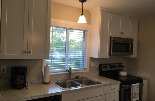 Bausman House | Cozy Cape Stay Near Millersville University