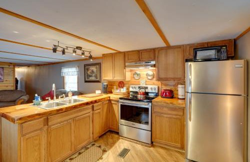 Oak Hill House | Cozy Catskills Home with Pond on 2 Acres!