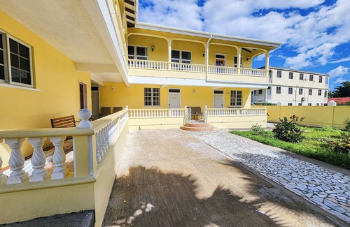 Picard Apartment | Cozy Centrally Located 2BDR in Picard w/AC, Apt 3