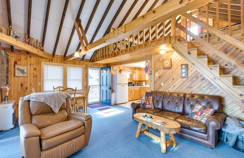 Eddington Cabin | Cozy Chemo Pond Cabin w/Dock & Waterfront Views