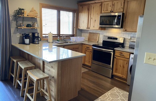 Bellaire Condo | Cozy Clean Shanty Creek Schuss Mountain Condo Northern Michigan Short’s Bellaire