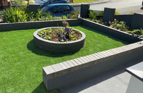 Llanddulas House | Cozy Coastal Retreat in Colwyn bay sleeps 8