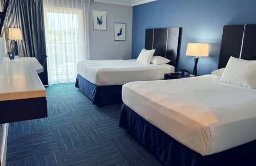 Old Towne House | Cozy Coastal Stay | Seal Beach Marina | Near Waterfront