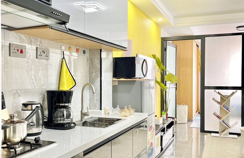 Kileleshwa House | Cozy, complete touch of African Beauty décor! catch great Sunrise & Sunset Views