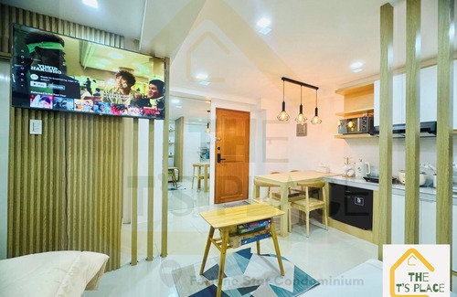 Caloocan Condo | Cozy Condo in Fairview/North Caloocan with WiFi, AC, Netflix, YouTube