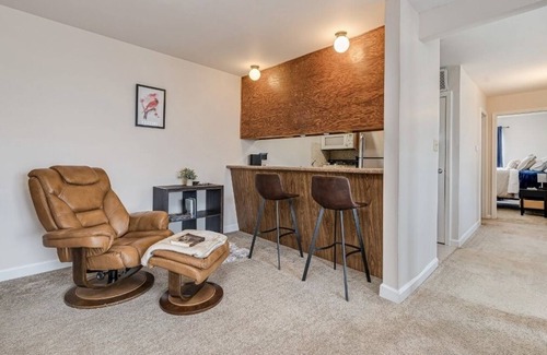 Morris Condo | Cozy Condo minutes from quaint downtown.
