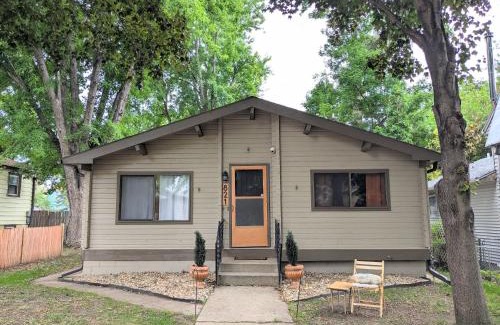 Sioux Falls House | Cozy Copper Cabin Lodge