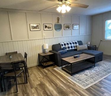 Lakeview Apartment | Cozy Cottage at Indian Lake, Ohio