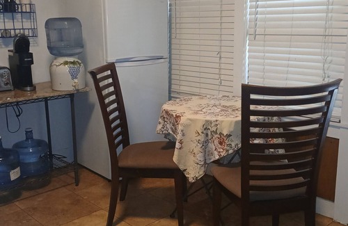 Salinas Apartment | Cozy Cottage Close to Heart of Salinas.