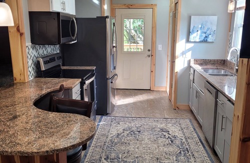 Rutherfordton Cottage | Cozy cottage condo with easy access to TIEC, Hendersonville, Asheville & Boone